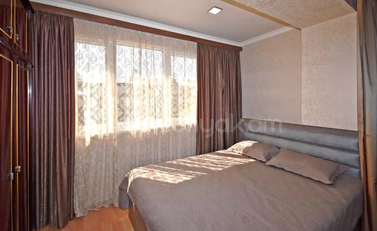 1 Սենյականոց Բնակարան Քարե Շենքում, 40քմ, 4/5 հարկ, Կապիտալ Վերանորոգված