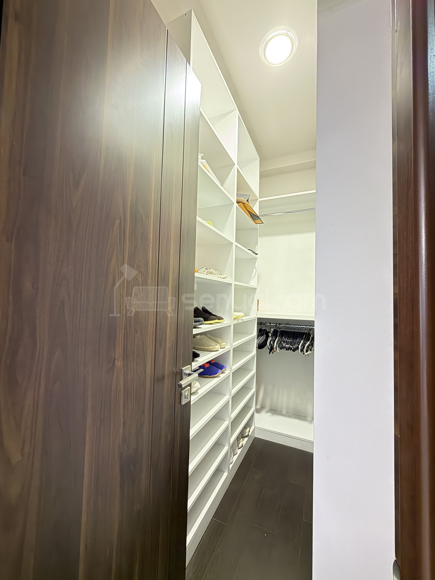 4 Սենյականոց Բնակարան Նորակառույցում, 200քմ, 7/9 հարկ, Դիզայներական Վերանորոգված