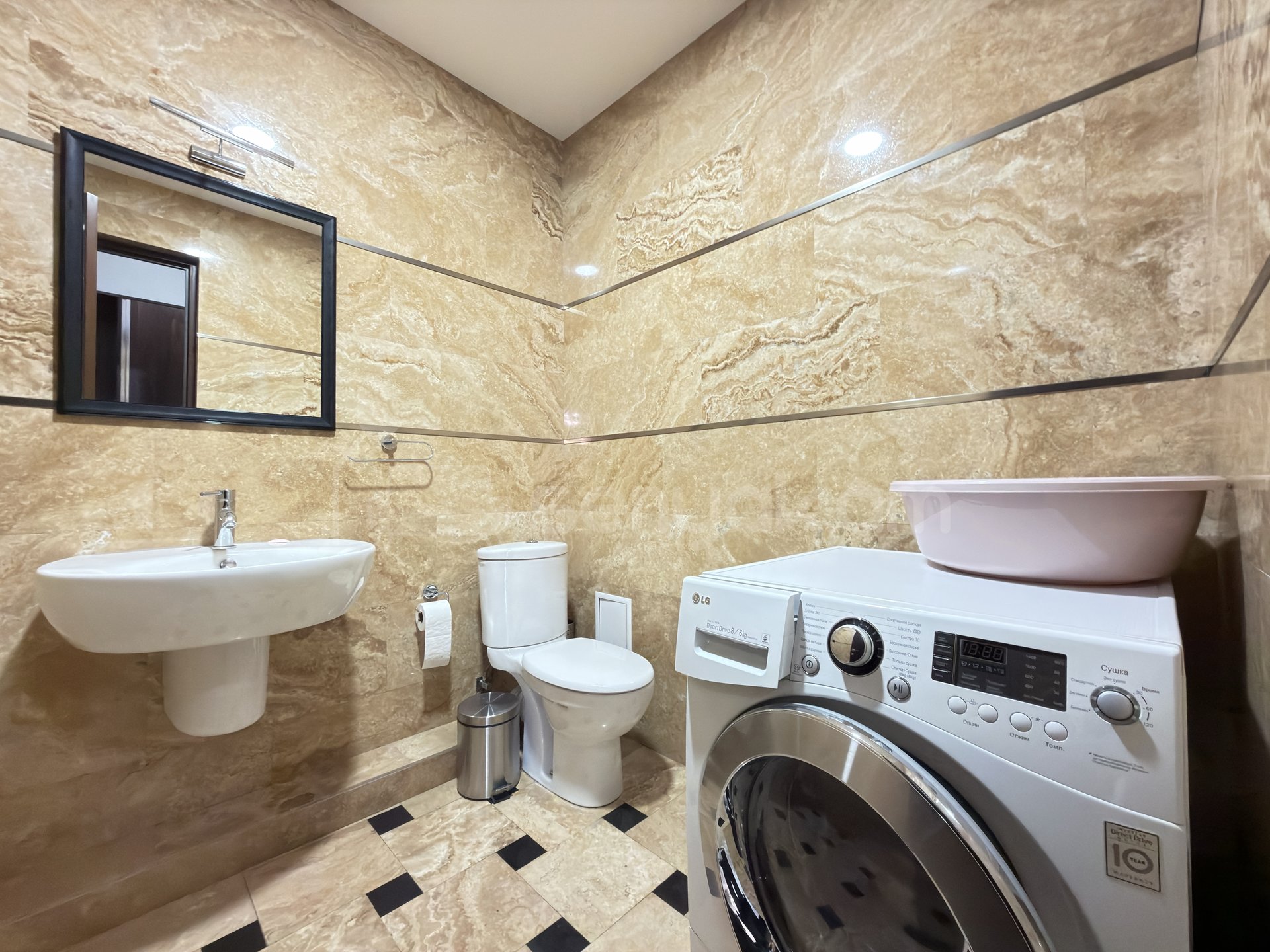 4 Սենյականոց Բնակարան Նորակառույցում, 200քմ, 7/9 հարկ, Դիզայներական Վերանորոգված