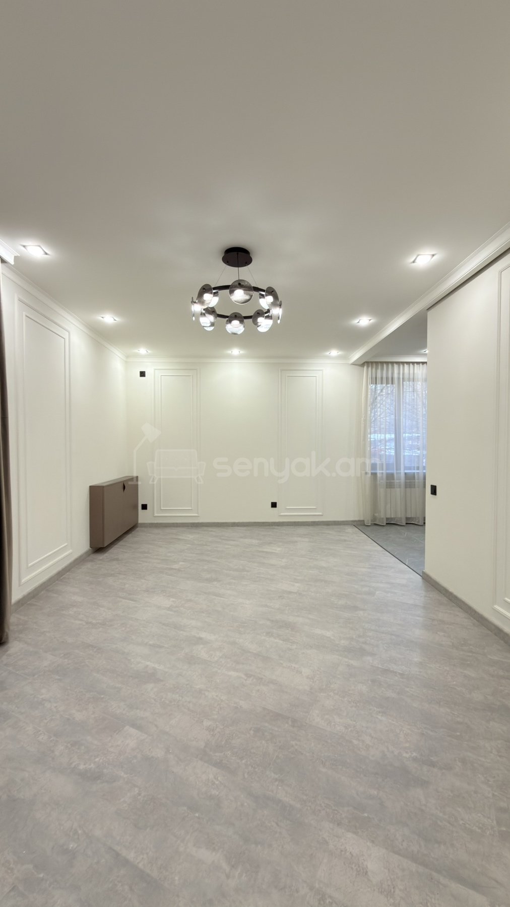 3 Սենյականոց Բնակարան Քարե Շենքում, 61քմ, 2/5 հարկ, Կապիտալ Վերանորոգված