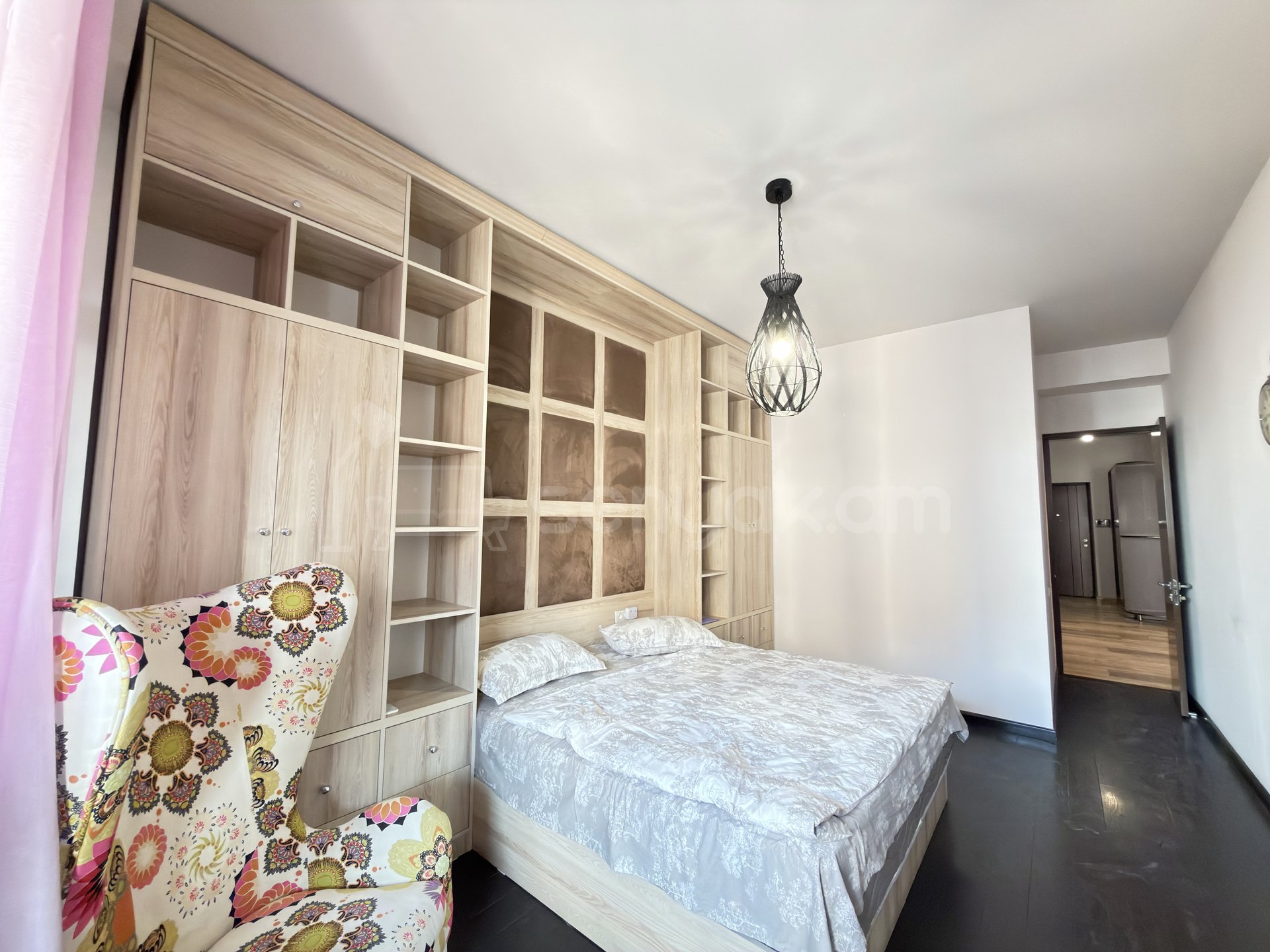 4 Սենյականոց Բնակարան Նորակառույցում, 200քմ, 7/9 հարկ, Դիզայներական Վերանորոգված, Կահավորված, Արևկող