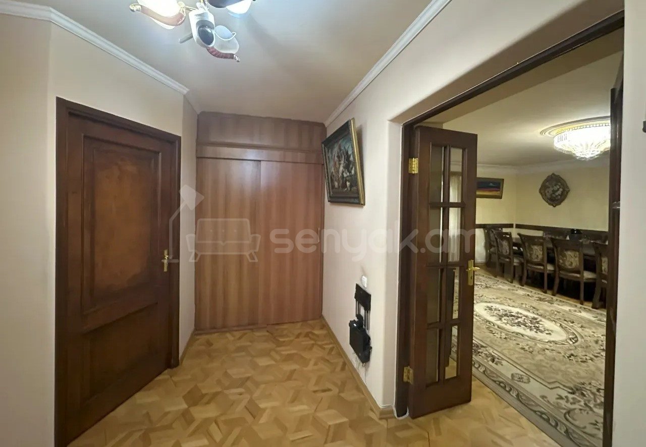 3 Սենյականոց Բնակարան Քարե Շենքում, 76քմ, 2/5 հարկ, Կապիտալ Վերանորոգված