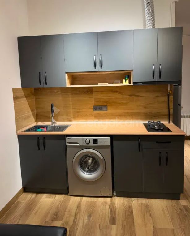 2 Սենյականոց Բնակարան Քարե Շենքում, 42քմ, 3/3 հարկ, Դիզայներական Վերանորոգված, Կահավորված, Արևկող