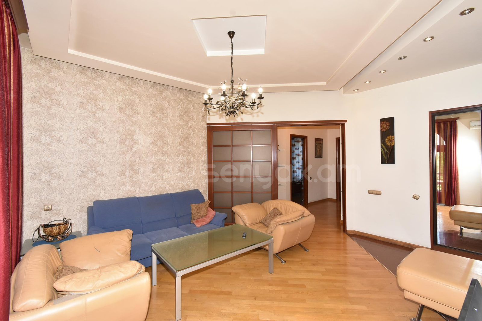 3 Սենյականոց Բնակարան Քարե Շենքում, 90քմ, 4/4 հարկ, Կապիտալ Վերանորոգված, Կահավորված, Արևկող