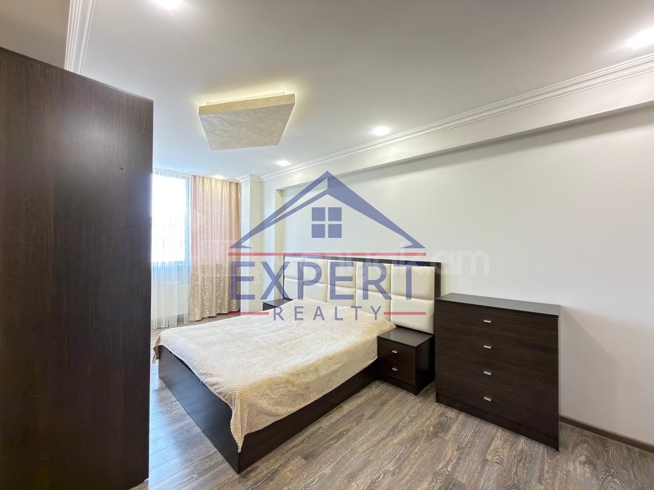 3 Սենյականոց Բնակարան, 110քմ, 11/11 հարկ, Կապիտալ Վերանորոգված, Կահավորված, Արևկող