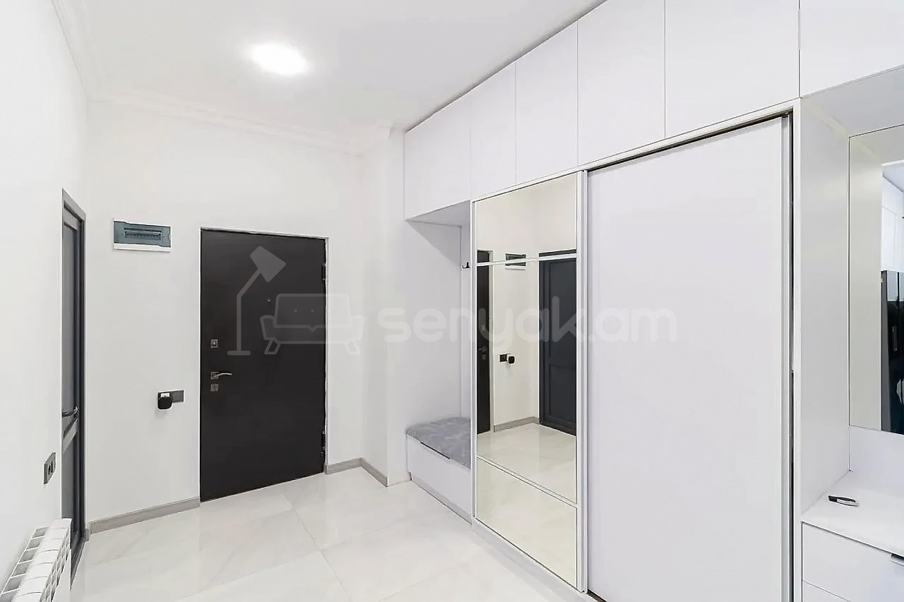 3 Սենյականոց Բնակարան Նորակառույցում, 70քմ, 13/19 հարկ, Կապիտալ Վերանորոգված