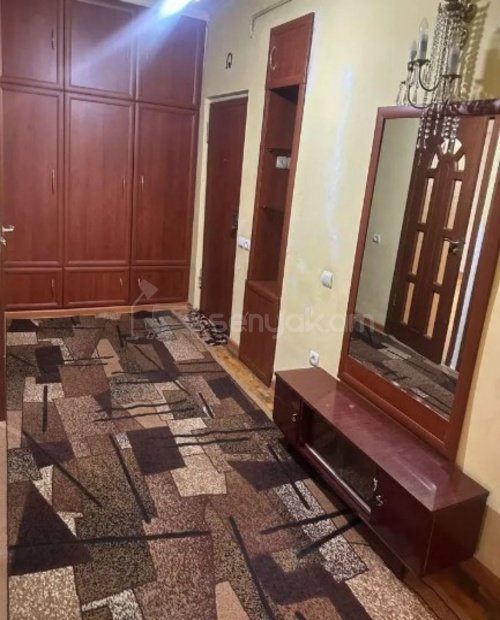 2 Սենյականոց Բնակարան, 60քմ, 1/9 հարկ, Կոսմետիկ Վերանորոգված, Կահավորված, Արևկող