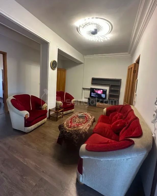 4 Սենյականոց Սեփական Տուն, 150քմ, Նորմալ Վիճակում, Կահավորված