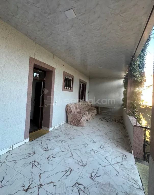 4 Սենյականոց Սեփական Տուն, 150քմ, Նորմալ Վիճակում, Կահավորված