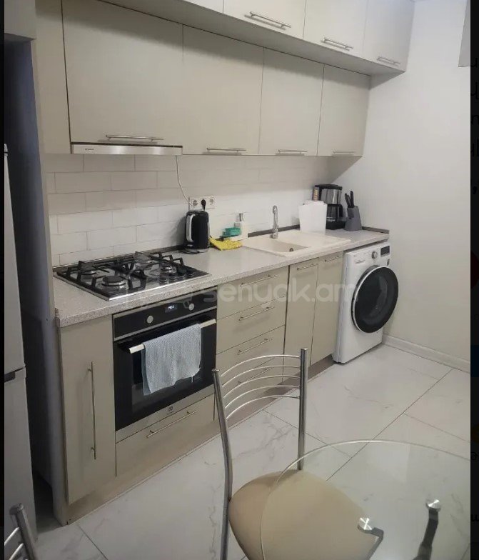 2 Սենյականոց Բնակարան, 50քմ, 10/12 հարկ, Կապիտալ Վերանորոգված, Կահավորված