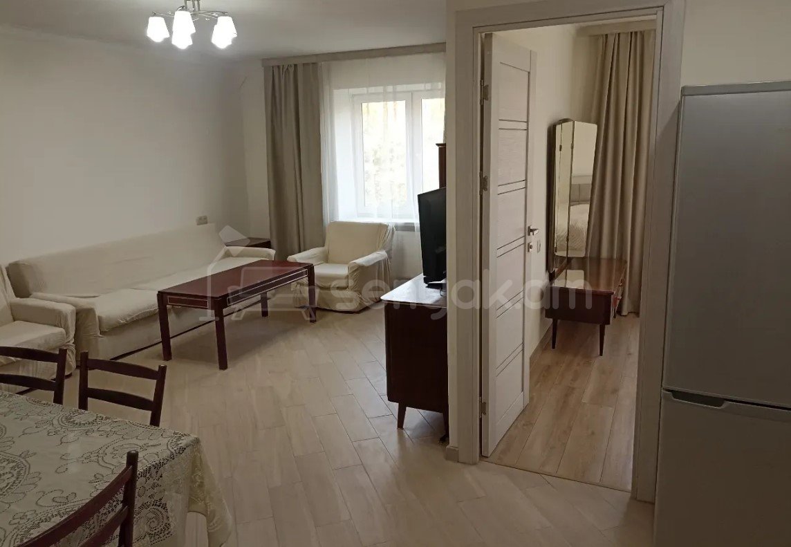 2 Սենյականոց Բնակարան Քարե Շենքում, 50քմ, 5/5 հարկ, Կապիտալ Վերանորոգված, Կահավորված