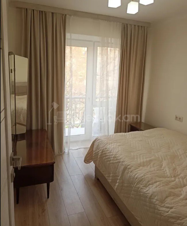 2 Սենյականոց Բնակարան Քարե Շենքում, 50քմ, 5/5 հարկ, Կապիտալ Վերանորոգված, Կահավորված