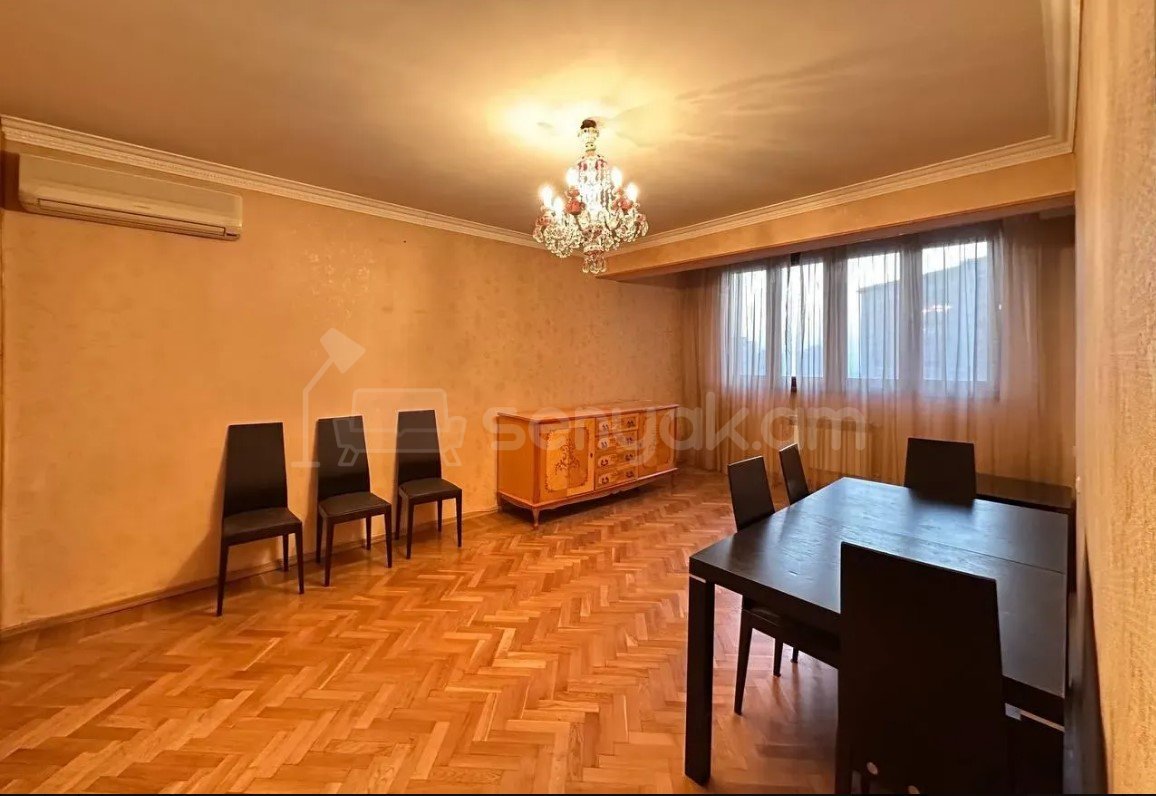 2 Սենյականոց Բնակարան Քարե Շենքում, 70քմ, 5/5 հարկ, Նորմալ Վիճակում, Կահավորված