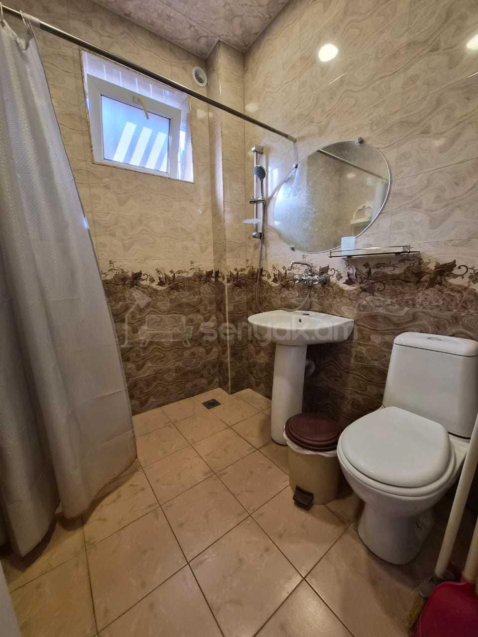 2 Սենյականոց Սեփական Տուն, 70քմ, Նորմալ Վիճակում, Մասամբ Կահավորված