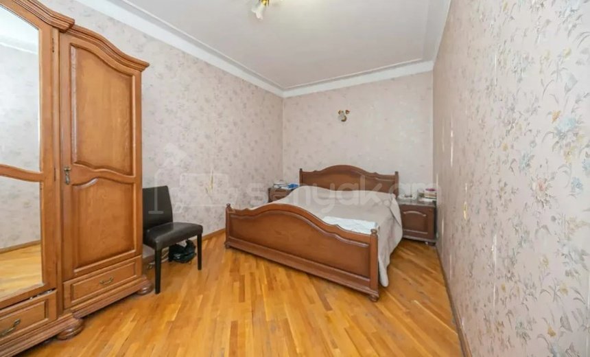 2 Սենյականոց Բնակարան Քարե Շենքում, 71քմ, 5/5 հարկ, Կոսմետիկ Վերանորոգված