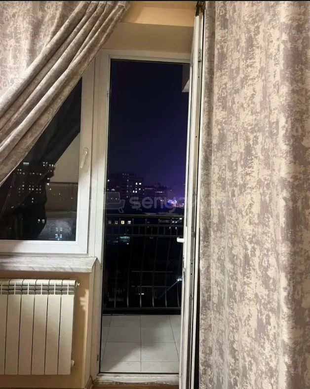 2 Սենյականոց Բնակարան, 50քմ, 11/12 հարկ, Նորմալ Վիճակում, Կահավորված, Արևկող