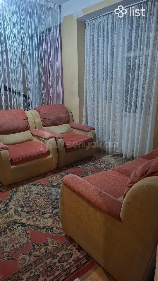 1 Սենյականոց Բնակարան, 42քմ, 4/9 հարկ, Նորմալ Վիճակում, Կահավորված, Արևկող