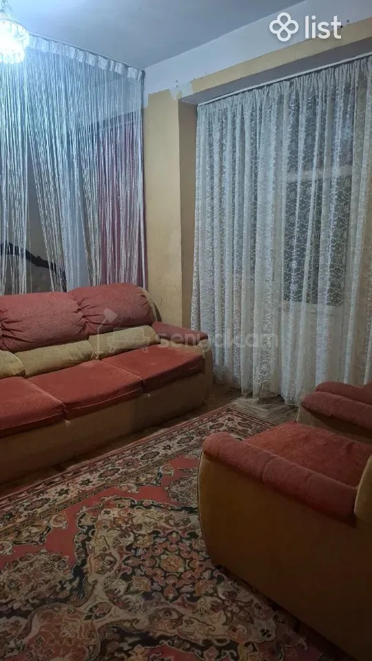 1 Սենյականոց Բնակարան, 42քմ, 4/9 հարկ, Նորմալ Վիճակում, Կահավորված, Արևկող