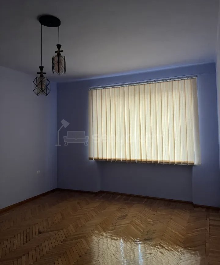 2 Սենյականոց Բնակարան Քարե Շենքում, 56քմ, 5/5 հարկ, Նորմալ Վիճակում, Կահավորված