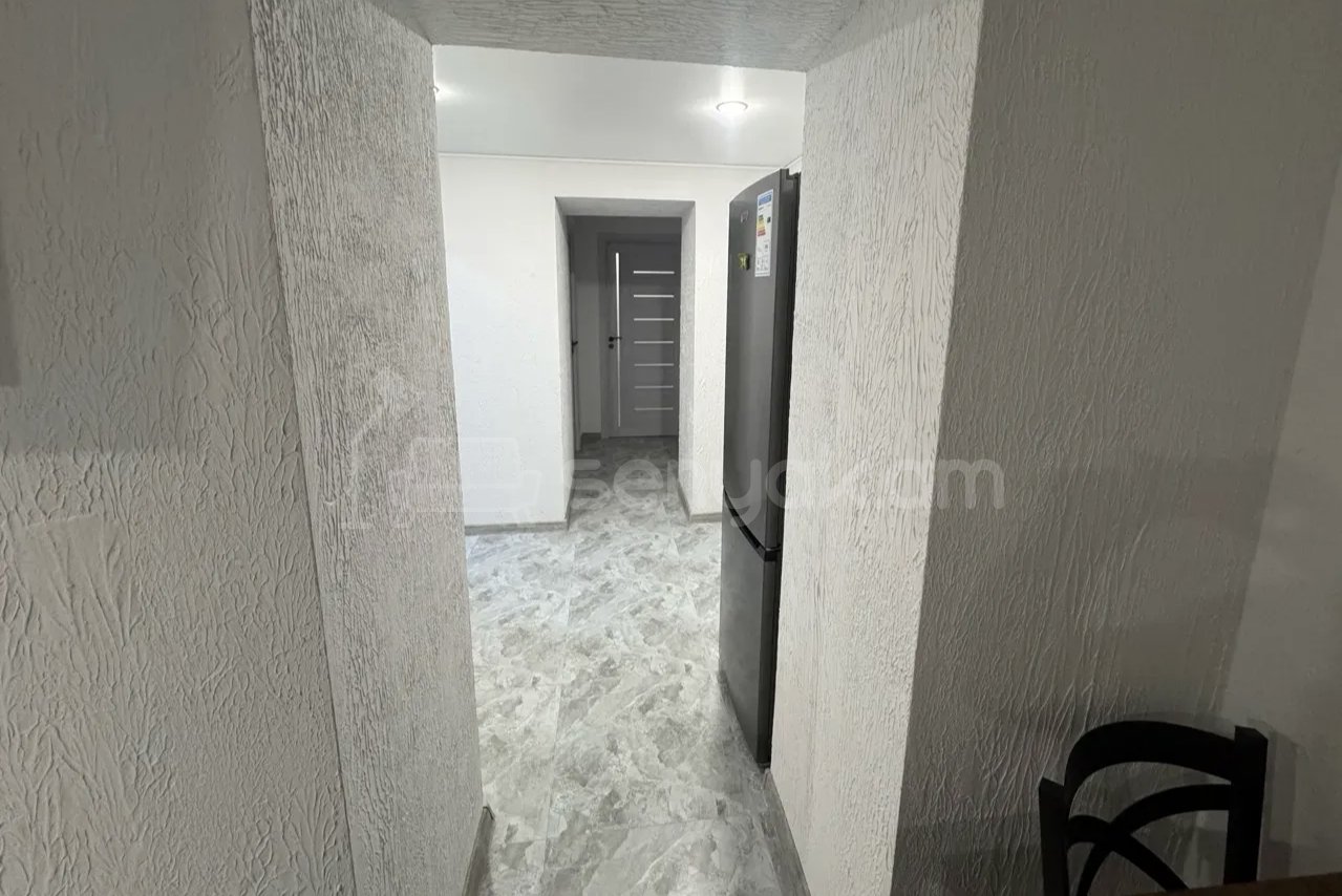 3 Սենյականոց Բնակարան Քարե Շենքում, 68քմ, 1/1 հարկ, Կապիտալ Վերանորոգված, Կահավորված