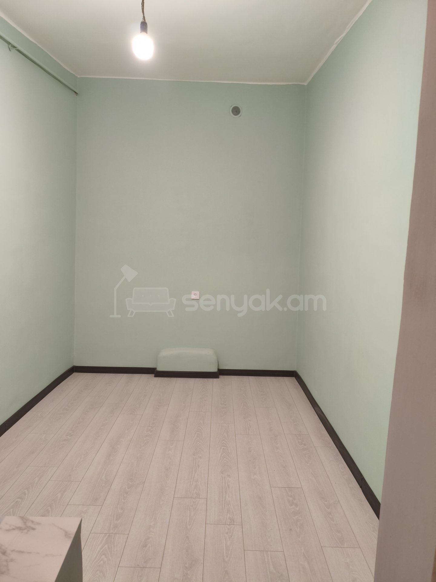 3 Սենյականոց Բնակարան Քարե Շենքում, 78քմ, 1/1 հարկ, Կապիտալ Վերանորոգված