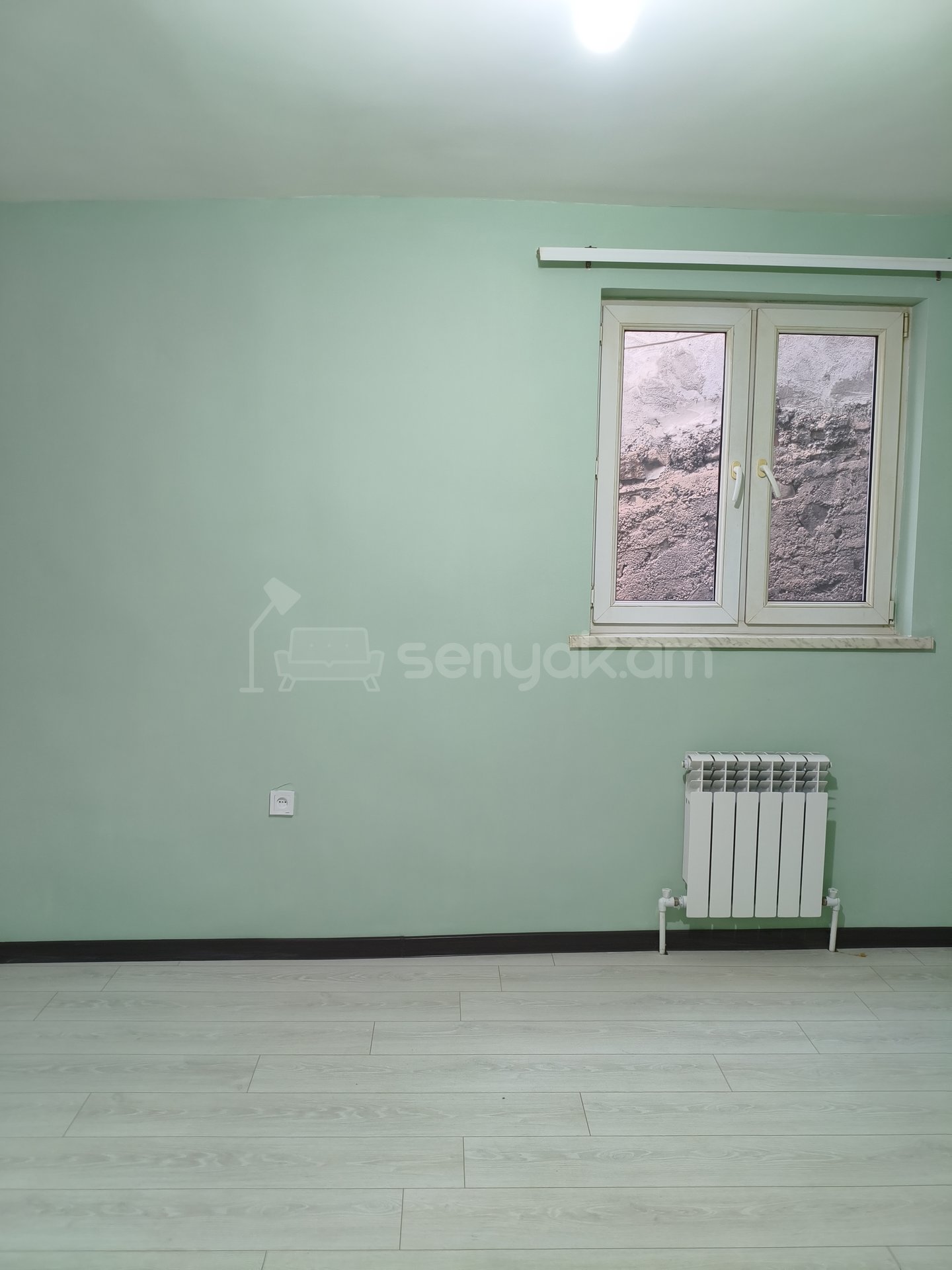 3 Սենյականոց Բնակարան Քարե Շենքում, 78քմ, 1/1 հարկ, Կապիտալ Վերանորոգված