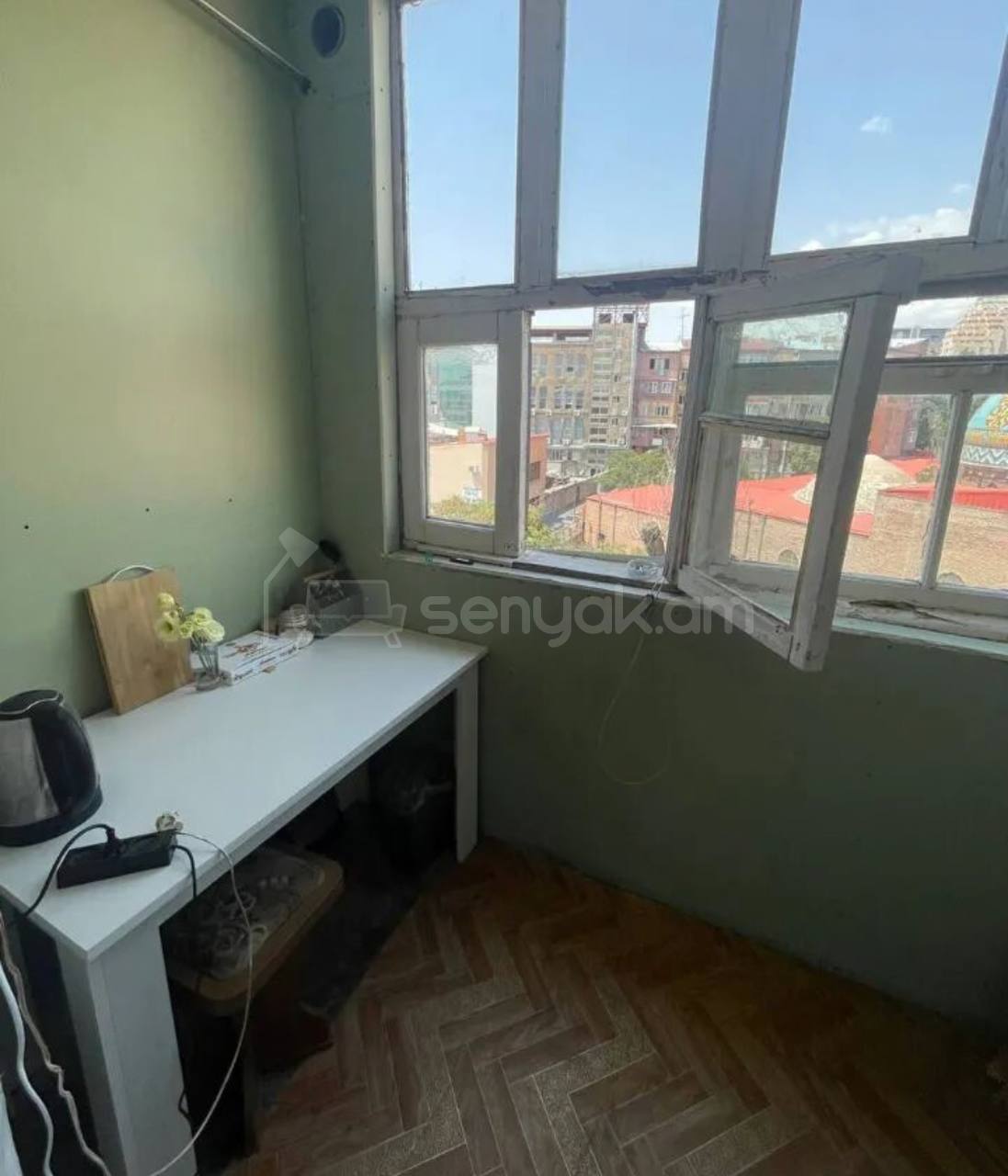 2 Սենյականոց Բնակարան Քարե Շենքում, 37քմ, 4/4 հարկ, Պետական Վիճակում, Կահավորված