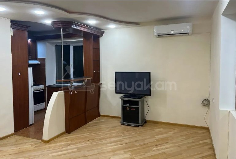 2 Սենյականոց Բնակարան Քարե Շենքում, 41քմ, 2/5 հարկ, Կոսմետիկ Վերանորոգված, Կահավորված, Արևկող