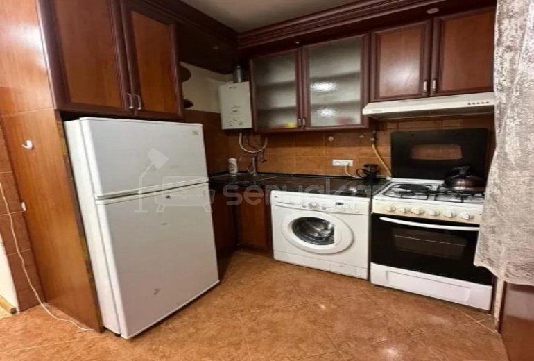 2 Սենյականոց Բնակարան Քարե Շենքում, 41քմ, 2/5 հարկ, Կոսմետիկ Վերանորոգված, Կահավորված, Արևկող