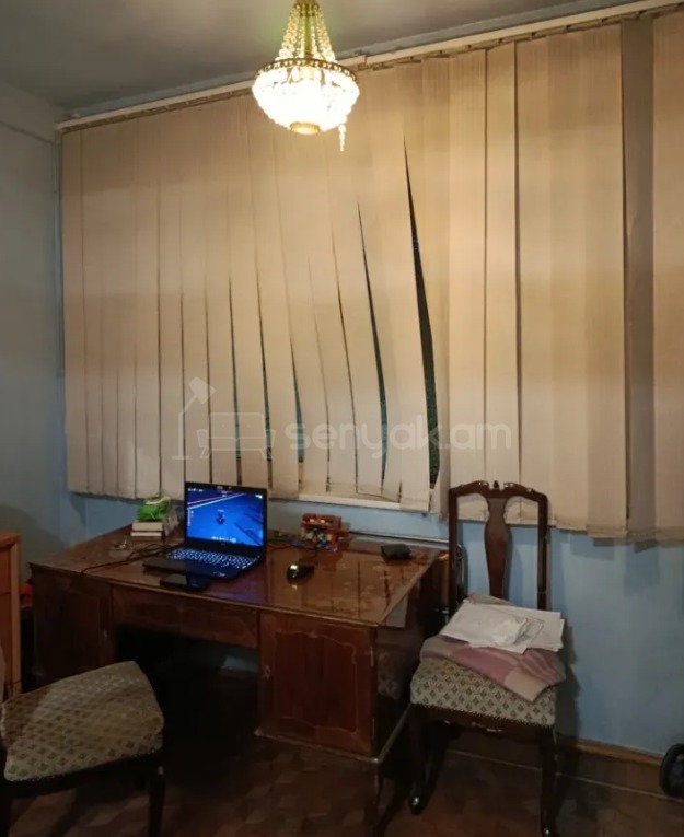 3 Սենյականոց Բնակարան Քարե Շենքում, 78քմ, 2/5 հարկ, Պետական Վիճակում