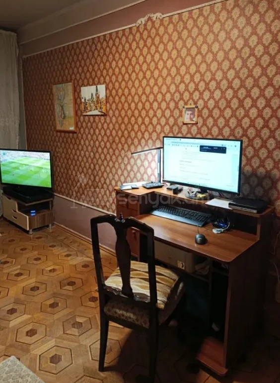 3 Սենյականոց Բնակարան Քարե Շենքում, 78քմ, 2/5 հարկ, Պետական Վիճակում