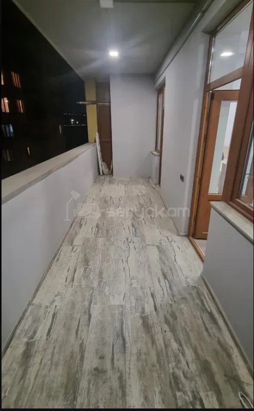 3 Սենյականոց Բնակարան, 76քմ, 6/12 հարկ, Կապիտալ Վերանորոգված, Կահավորված