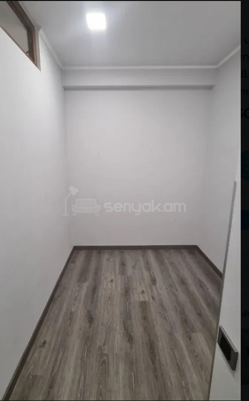 3 Սենյականոց Բնակարան, 76քմ, 6/12 հարկ, Կապիտալ Վերանորոգված, Կահավորված