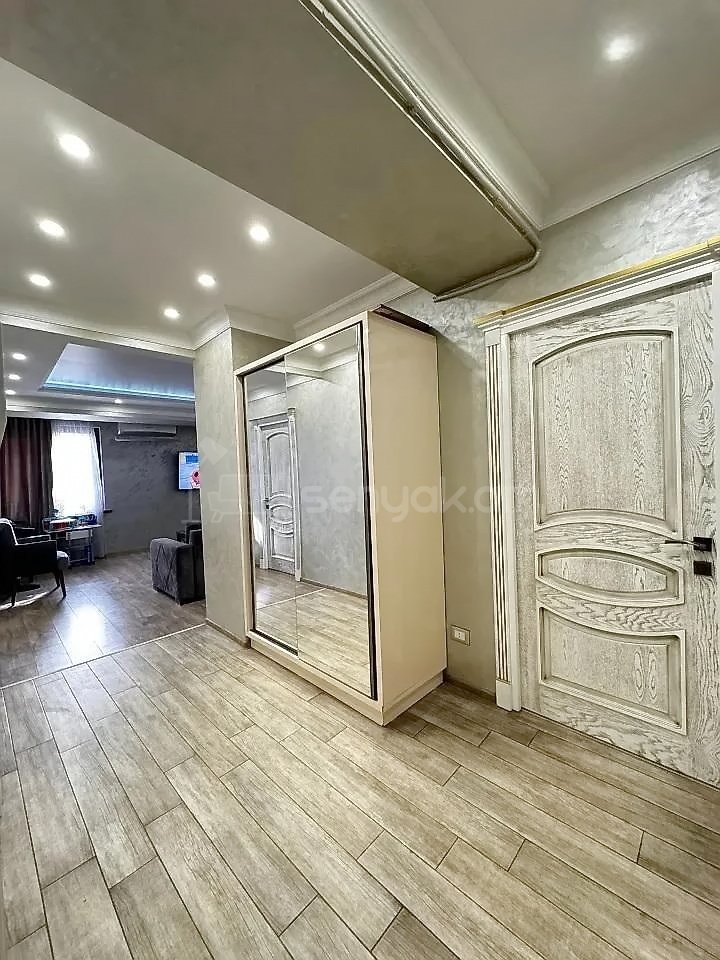 3 Սենյականոց Բնակարան, 83քմ, 11/14 հարկ, Կապիտալ Վերանորոգված