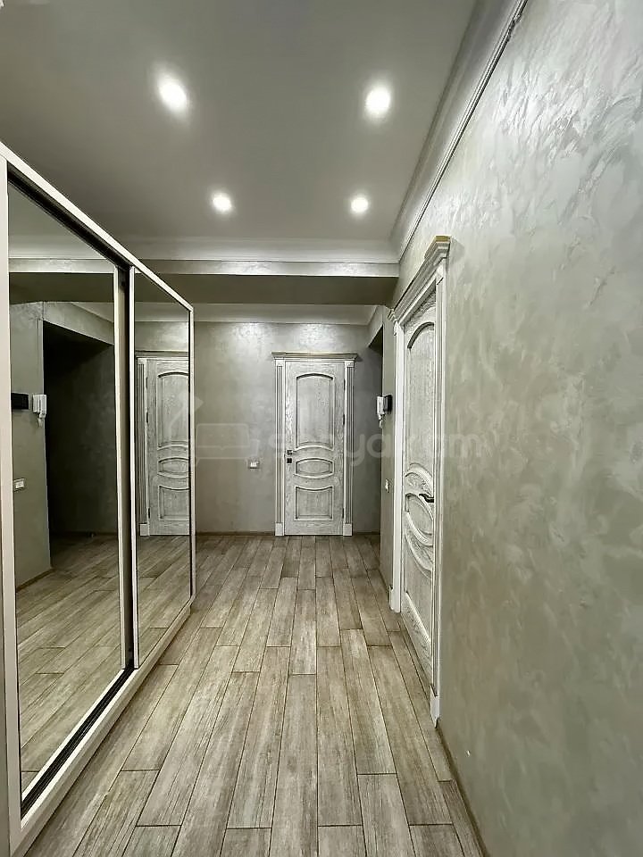 3 Սենյականոց Բնակարան, 83քմ, 11/14 հարկ, Կապիտալ Վերանորոգված