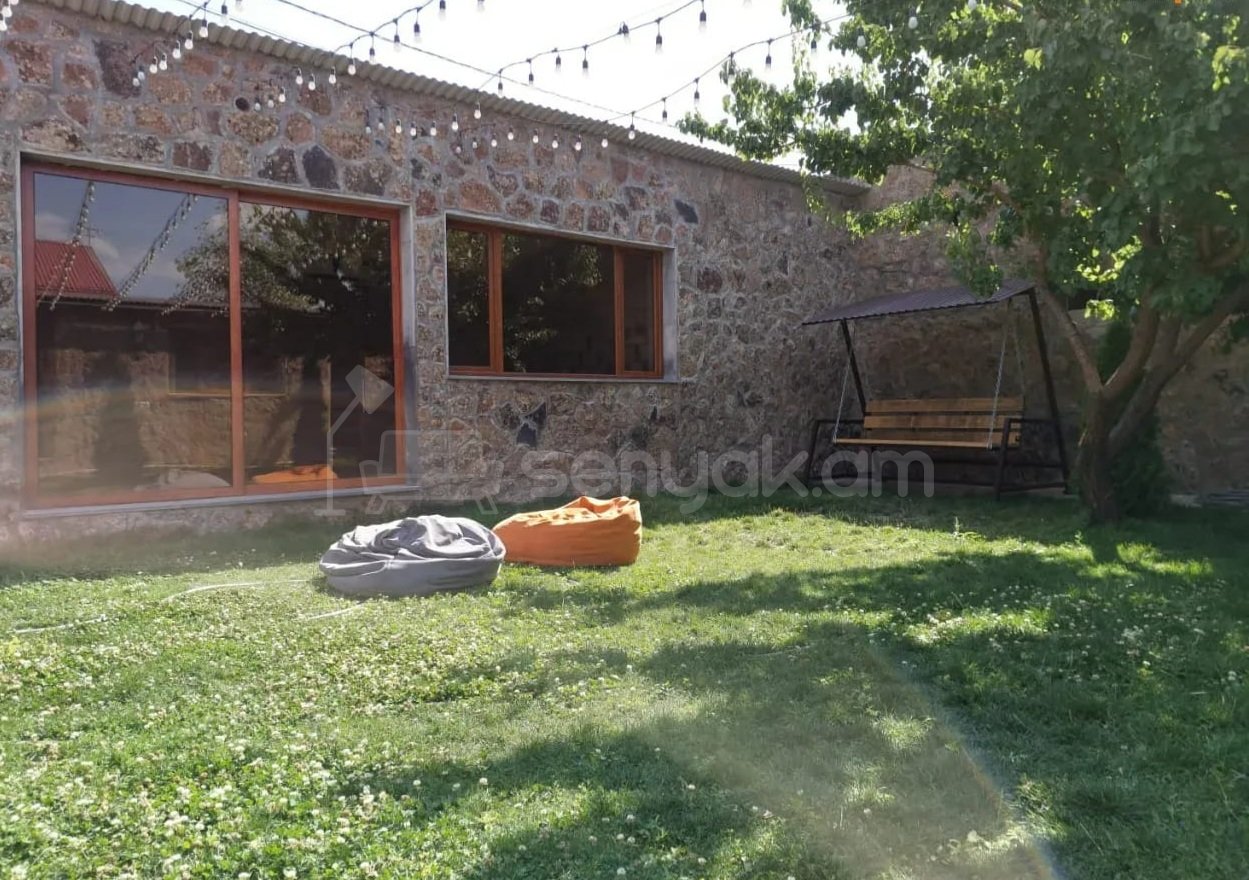 5 Սենյականոց Շքեղ Առանձնատուն, 250քմ, Լողավազանով