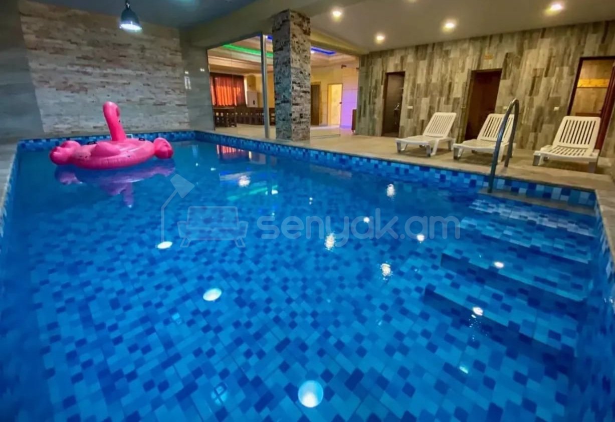 5 Սենյականոց Շքեղ Առանձնատուն, 250քմ, Լողավազանով