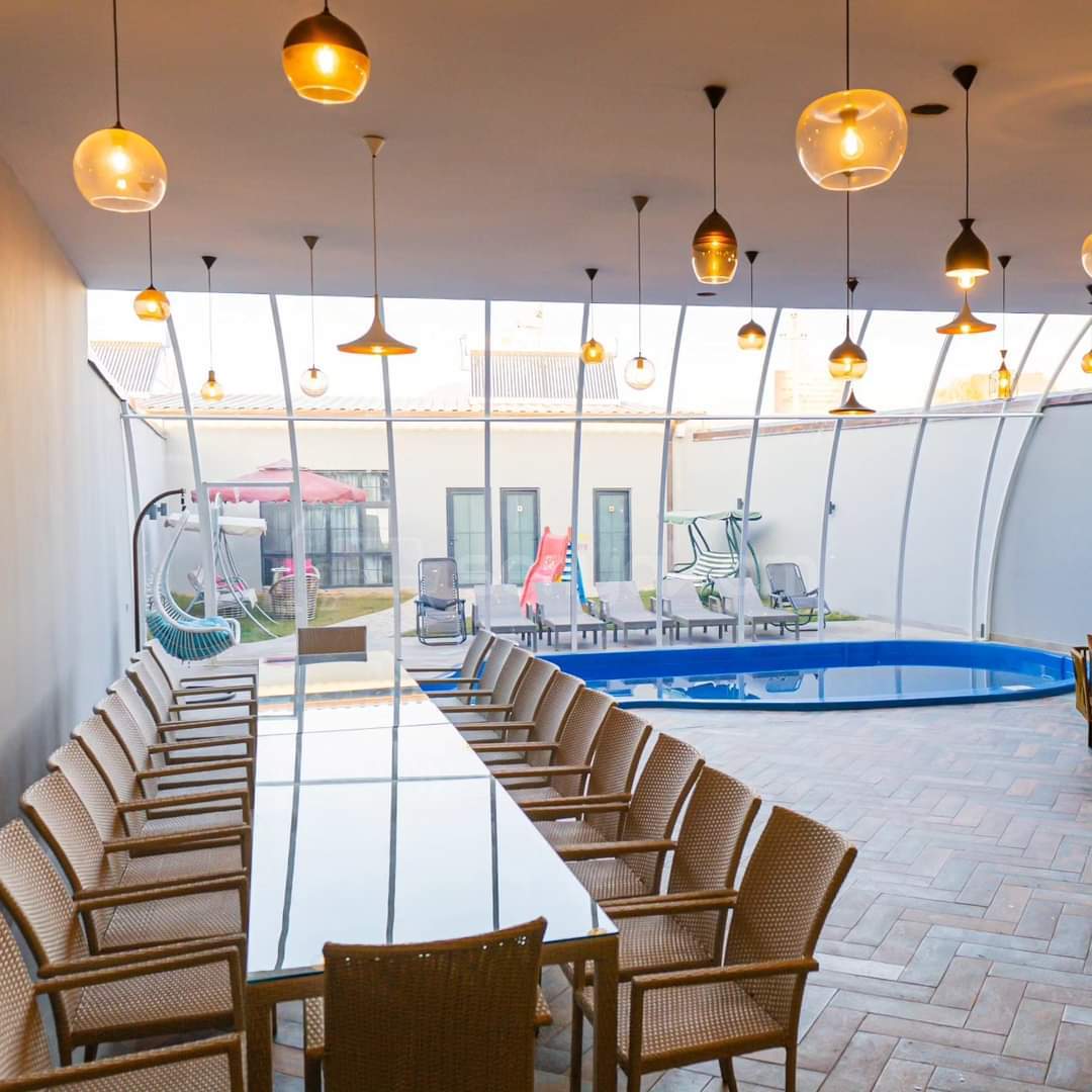 2 Սենյականոց Ամառանոց, 200քմ, Լողավազանով