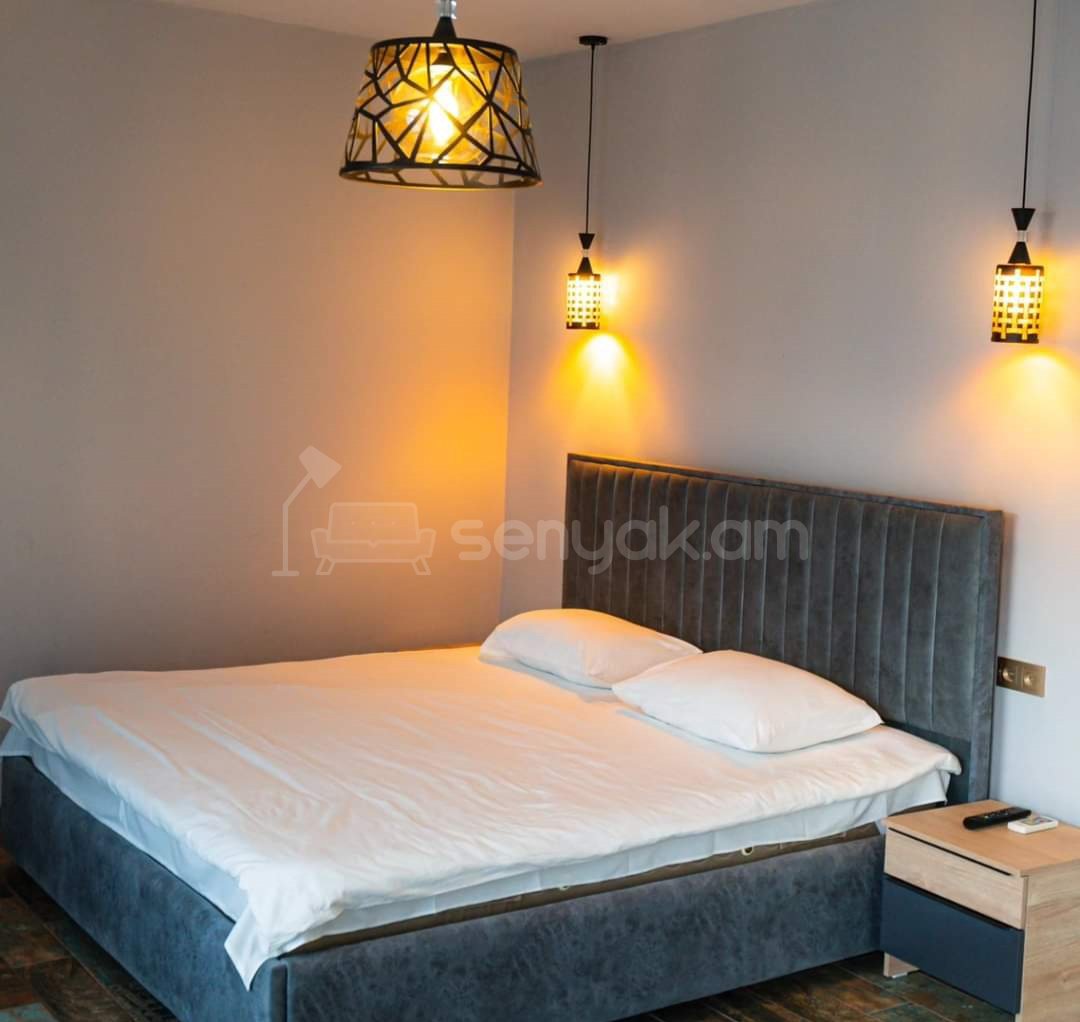 2 Սենյականոց Ամառանոց, 200քմ, Լողավազանով