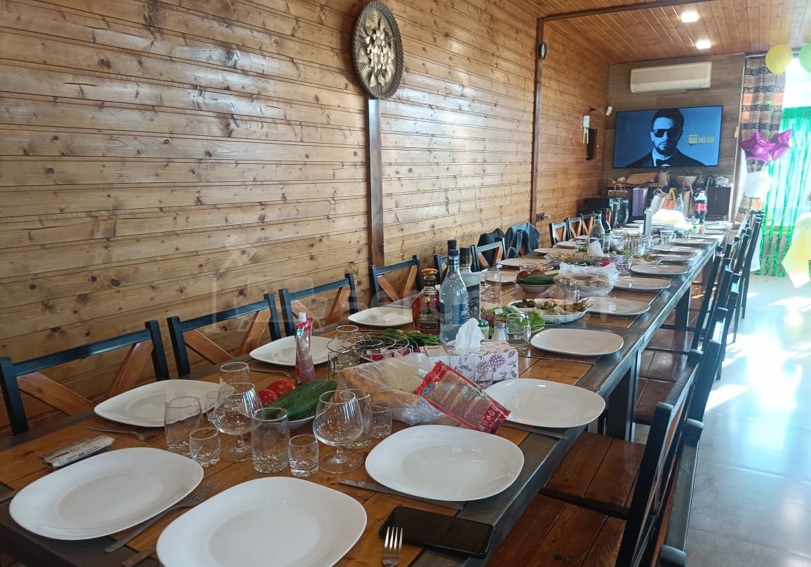 1 Սենյականոց Ամառանոց, 200քմ, Լողավազանով