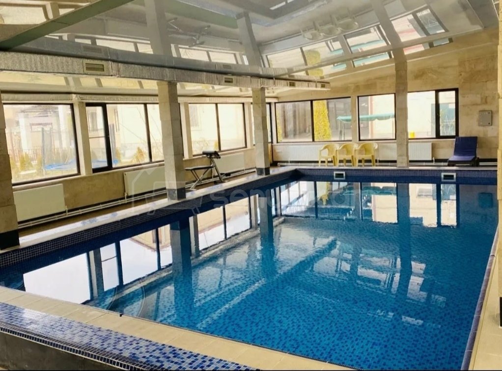 5 Սենյականոց Շքեղ Առանձնատուն, 240քմ, Լողավազանով