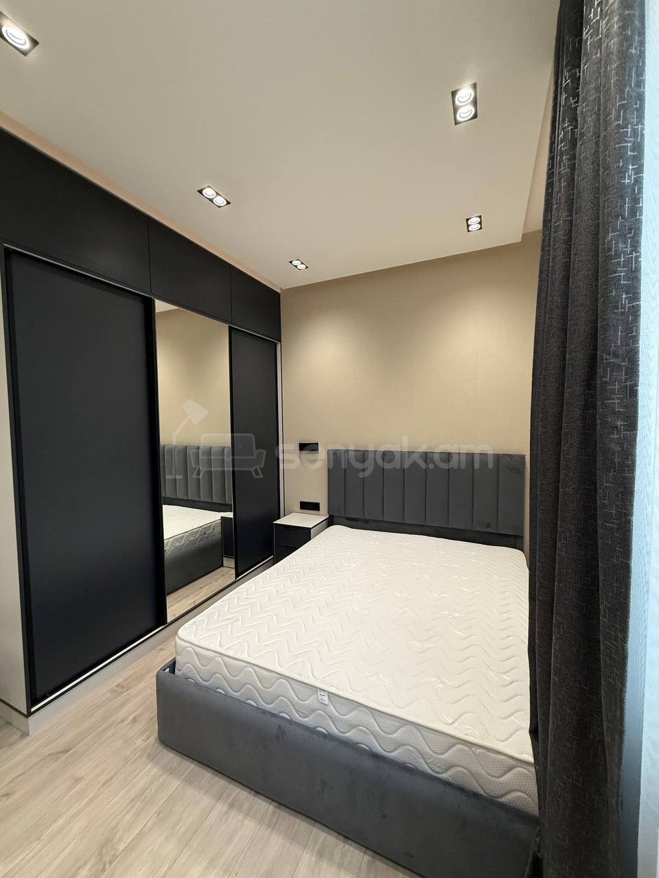 2 Սենյականոց Բնակարան Նորակառույցում, 50քմ, 4/5 հարկ, Կապիտալ Վերանորոգված, Կահավորված