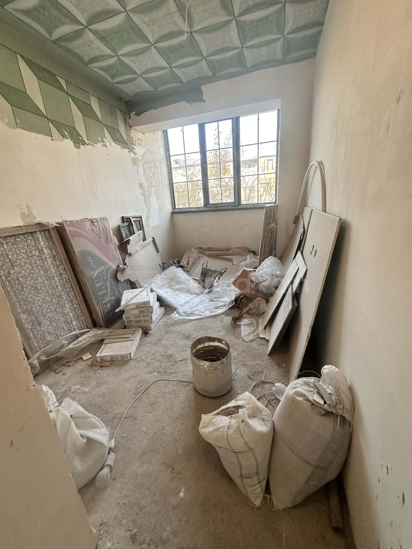 3 Սենյականոց Բնակարան Քարե Շենքում, 60քմ, 2/5 հարկ, Կապիտալ Վերանորոգված