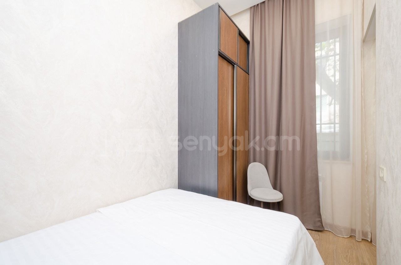 2 Սենյականոց Բնակարան, 42քմ, 2/5 հարկ, Դիզայներական Վերանորոգված