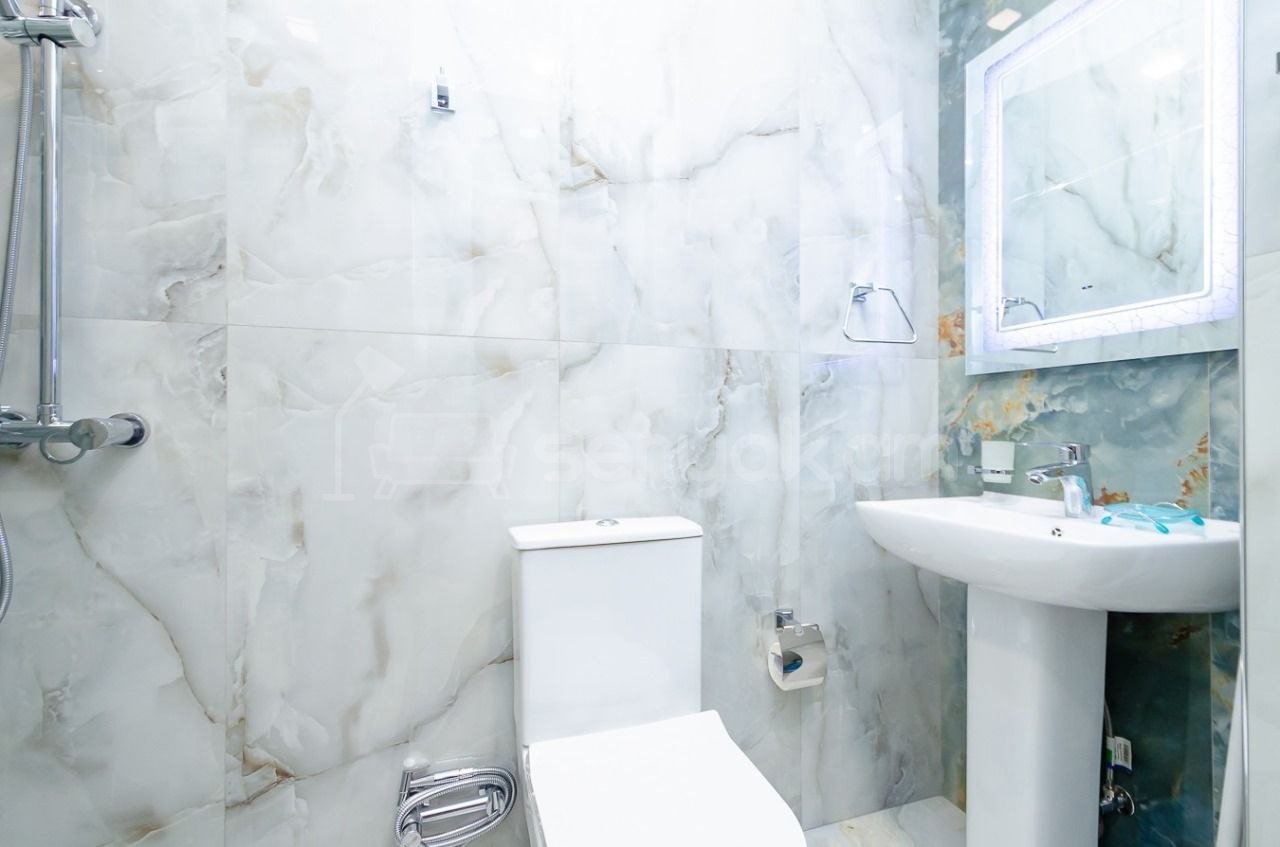 2 Սենյականոց Բնակարան, 42քմ, 2/5 հարկ, Դիզայներական Վերանորոգված