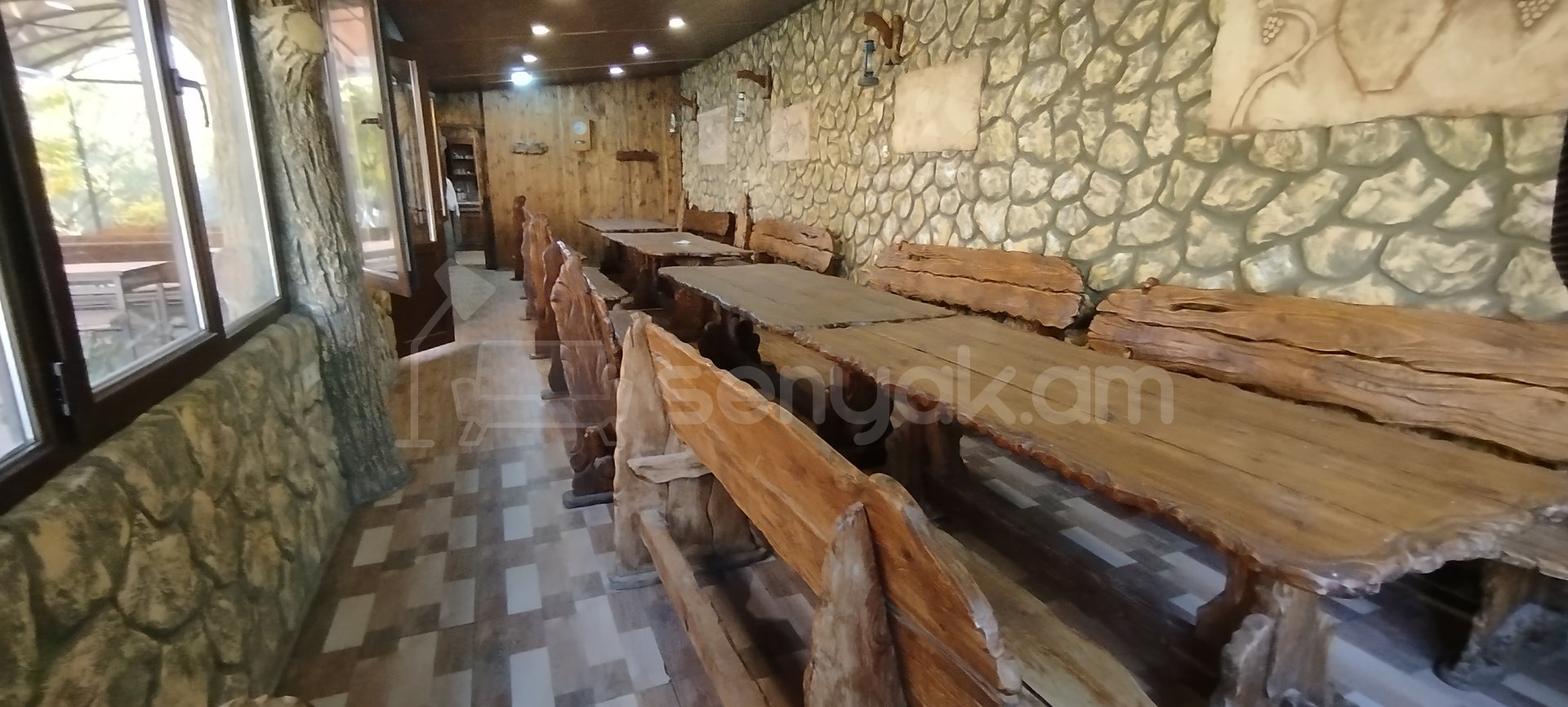 6 Սենյականոց Ամառանոց, 200քմ, Լողավազանով