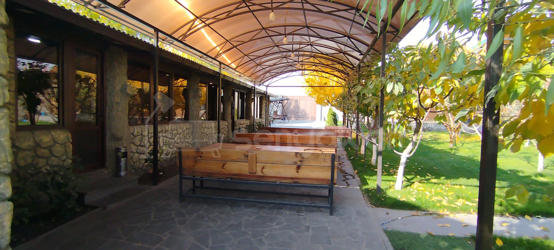 6 Սենյականոց Ամառանոց, 200քմ, Լողավազանով