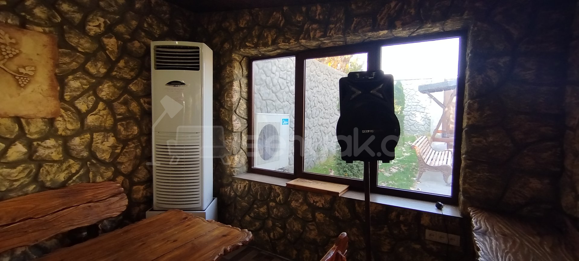 6 Սենյականոց Ամառանոց, 200քմ, Լողավազանով