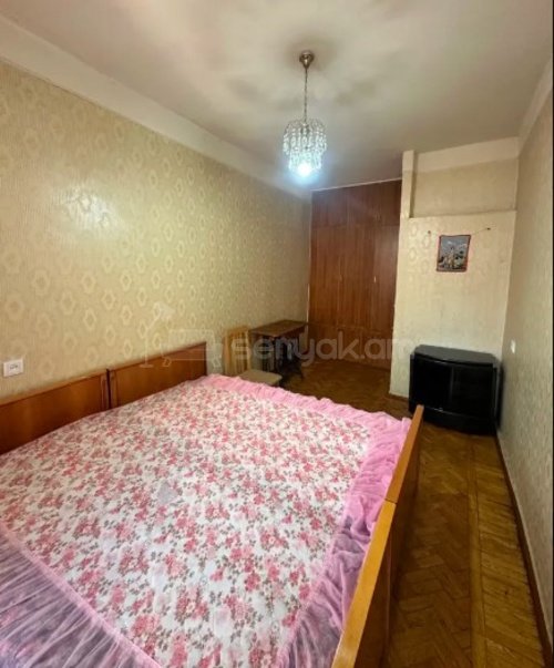 2 Սենյականոց Բնակարան Քարե Շենքում, 65քմ, 3/5 հարկ, Կոսմետիկ Վերանորոգված, Կահավորված, Արևկող