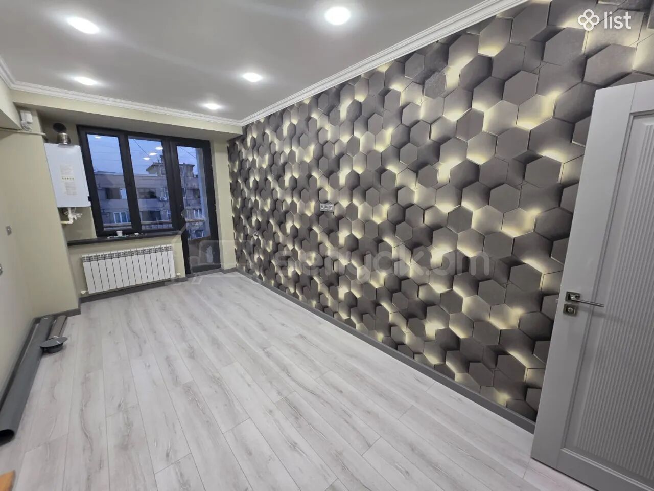 1 Սենյականոց Բնակարան, 27քմ, 11/12 հարկ, Կապիտալ Վերանորոգված